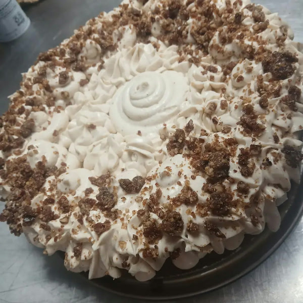 Butter Pecan Cheesecake — Hawt Mess Express dessert